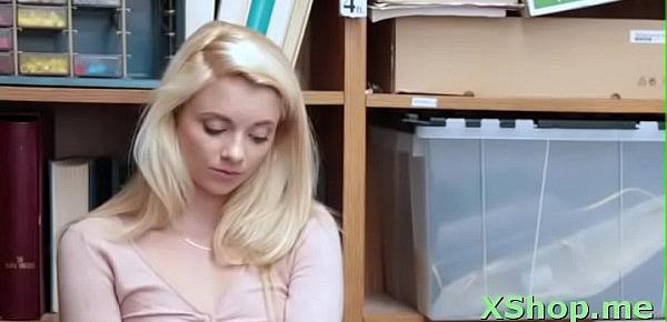  Slender girlfriend Riley Star enjoys sex activities